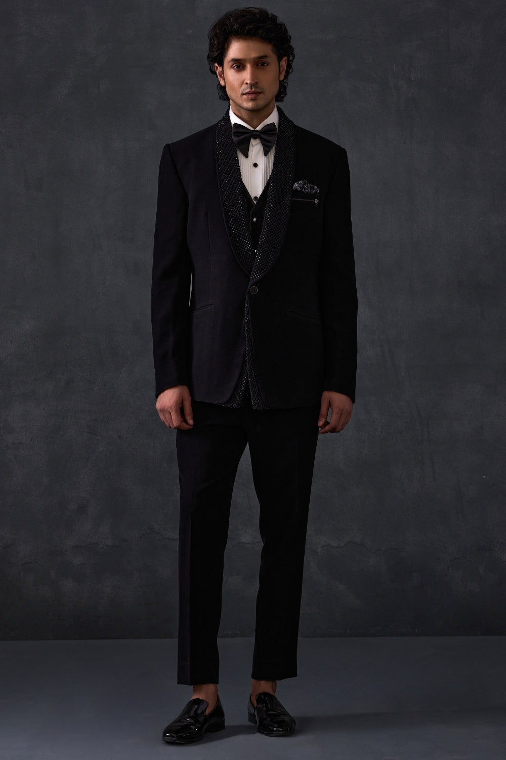 Black Tuxedo With Sequins On Lapel Detailing And Waistcoat Three Pieces With Trousers