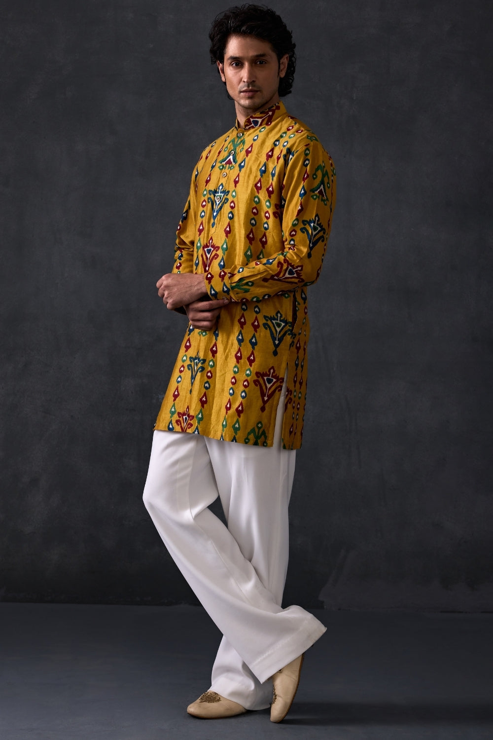 Printed Kurta And Trousers