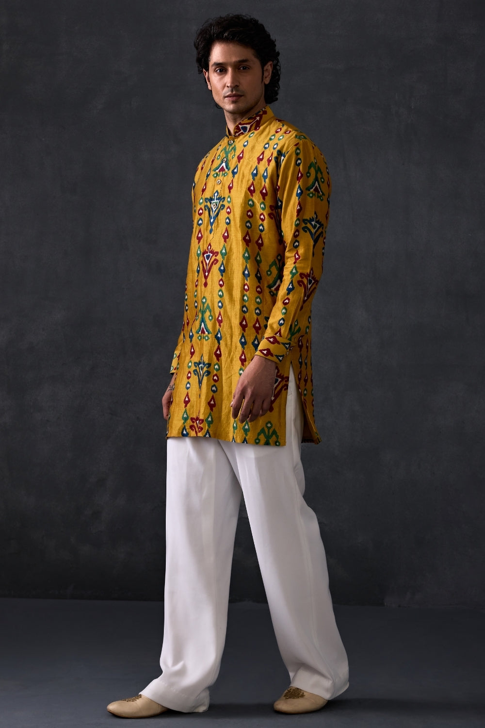 Printed Kurta And Trousers