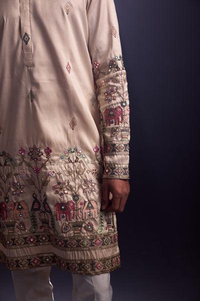 Beige Kurta with Embroidery and Pants